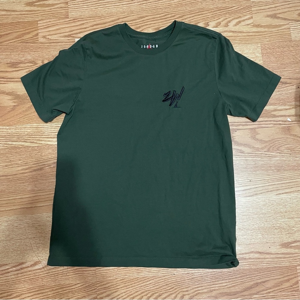 Air Jordan x Zion Williamson Logo Short Sleeve Shirt, Army Green (Large)